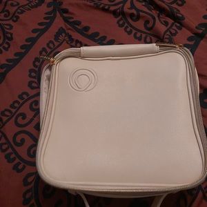 Monat makeup bag